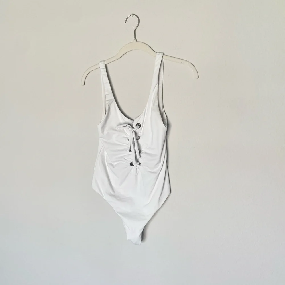 Zara White Lace Up One Piece Swimsuit Low Swoop Back - Picture 6 of 8